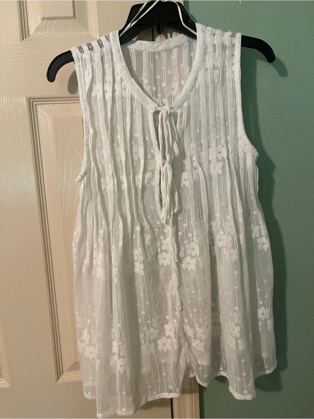 White Lace Sleeveless Tie-Front Tunic
